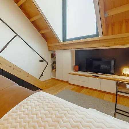 Elegant Downtown By Vacationy