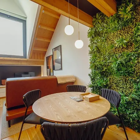 아파트 Elegant Downtown By Vacationy *