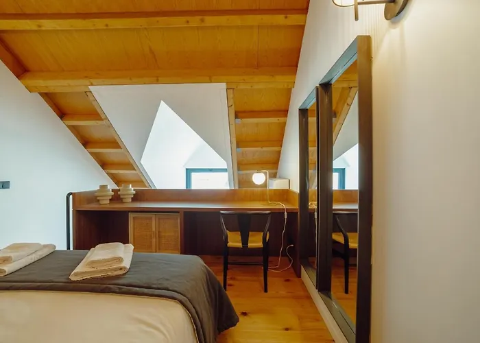 Elegant Downtown By Vacationy *